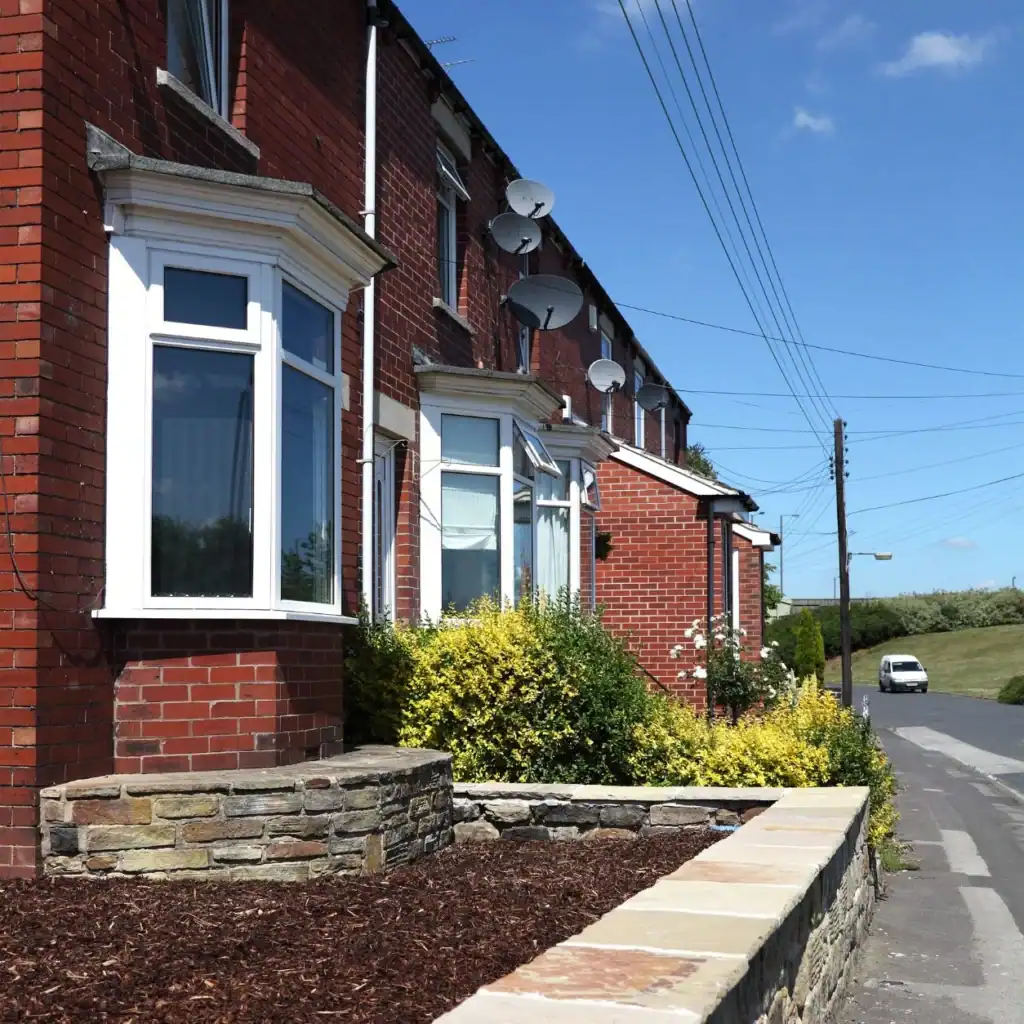 Can a Neighbour Remove Survey Stakes? 3 Min Critical Guide to Avoid Legal Issues 2 Faulkner Party Wall Surveyors High-Wycombe : Can My Neighbour Remove Survey Skates